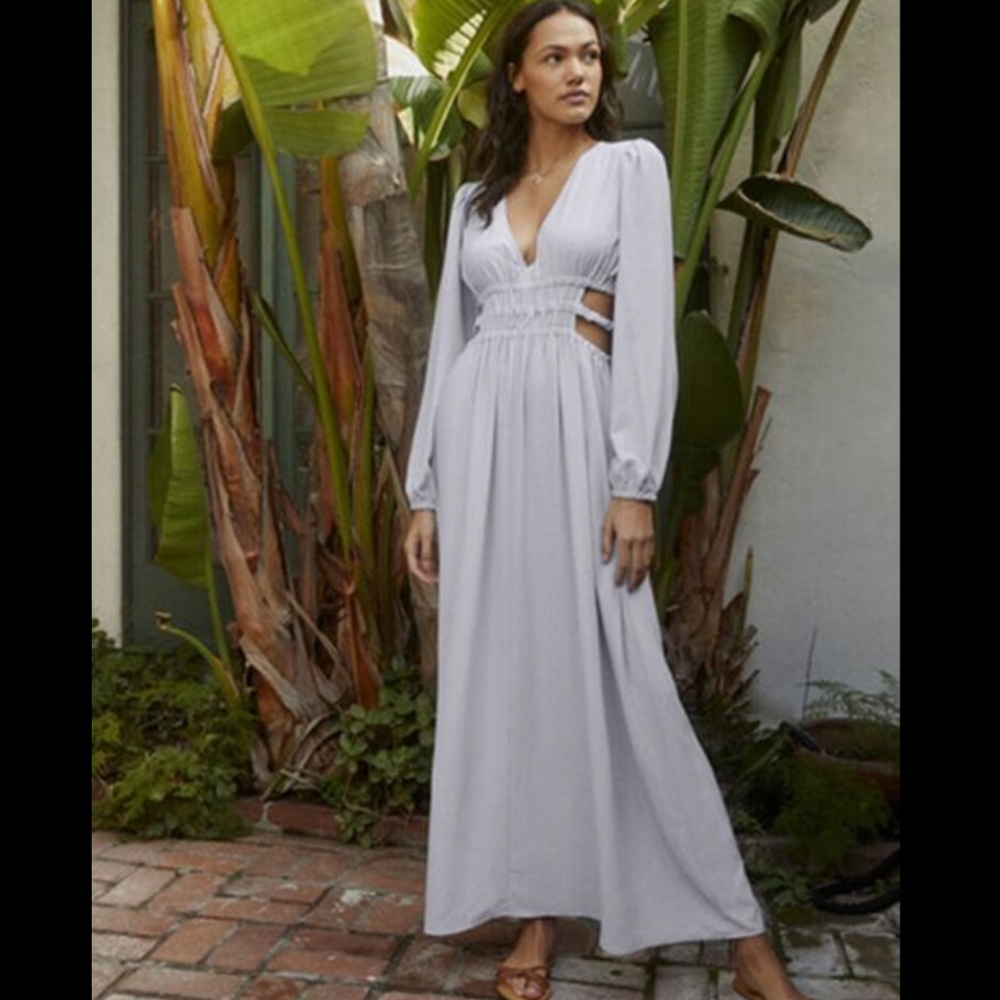 FOREVER 21 PLUNGING CUT OUT MAXI🌻